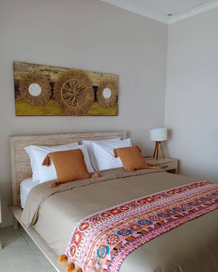 Vns Beachfront Guesthouse Ped Exterior photo